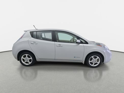 Used 2012 Nissan Leaf SL image 4