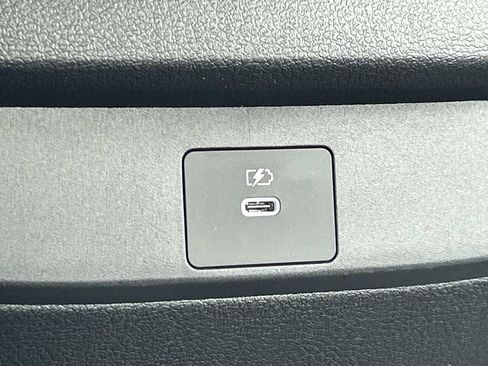 New 2026 Nissan Sentra SV w/ SV Convenience Package FWD image 20