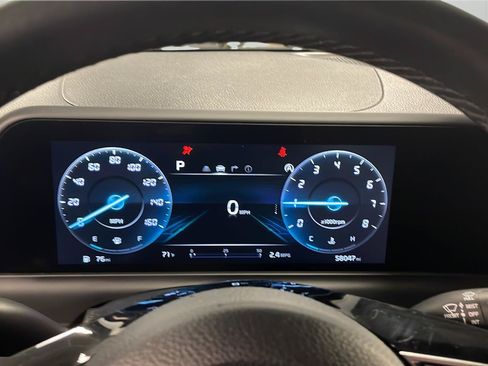 Used 2024 Kia Seltos EX FWD image 15