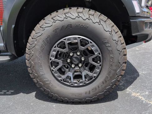 Certified 2025 Ford F150 Raptor w/ Equipment Group 803A Raptor R AWD/4WD image 11