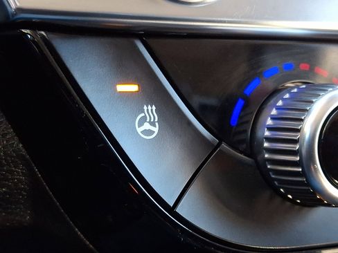 Used 2022 Kia Telluride EX w/ EX Premium Package image 27