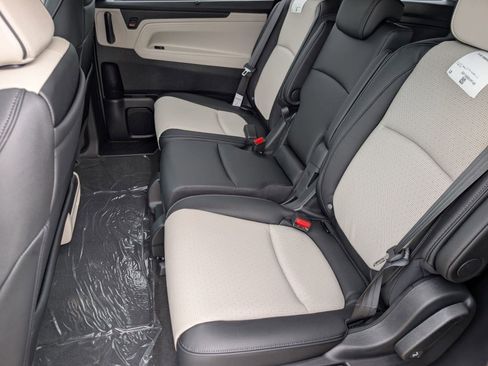 New 2026 Honda Odyssey Elite image 15
