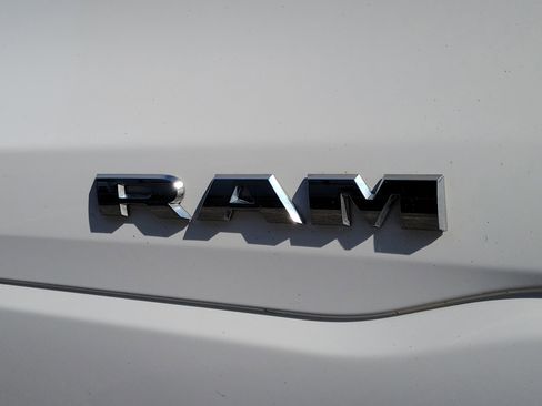 Used 2023 RAM 1500 Big Horn AWD/4WD image 7