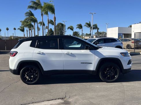 Used 2022 Jeep Compass Altitude image 26