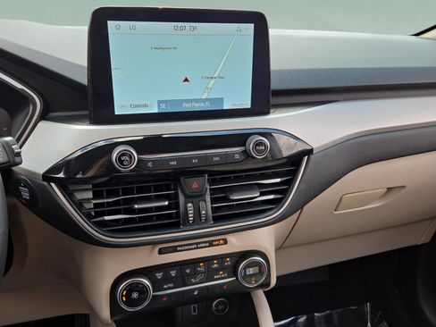 Used 2020 Ford Escape SEL image 31