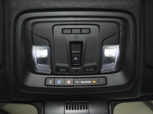 Used 2023 GMC Sierra 1500 AT4 w/ AT4 Premium Package AWD/4WD image 52