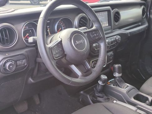 Used 2020 Jeep Wrangler Sport image 9
