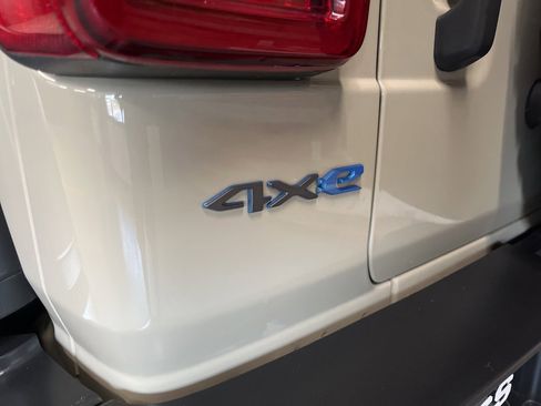 Used 2022 Jeep Wrangler Unlimited Rubicon 4xe w/ Cold Weather Group image 35