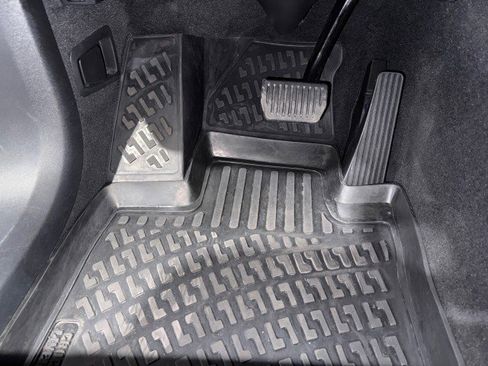 Used 2018 Volvo XC90 T5 Momentum w/ Convenience Package image 54