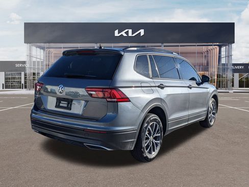 Used 2021 Volkswagen Tiguan S image 4