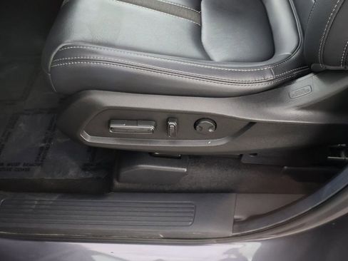 Used 2025 Honda Pilot EX-L image 30