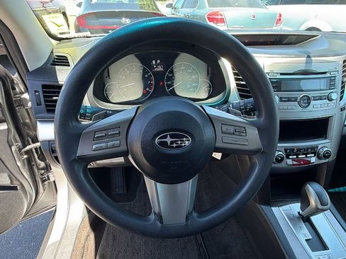 Used 2011 Subaru Outback 2.5i AWD/4WD image 26