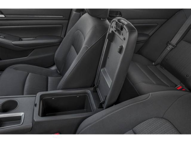 Used 2025 Nissan Altima 2.5 SV FWD image 46