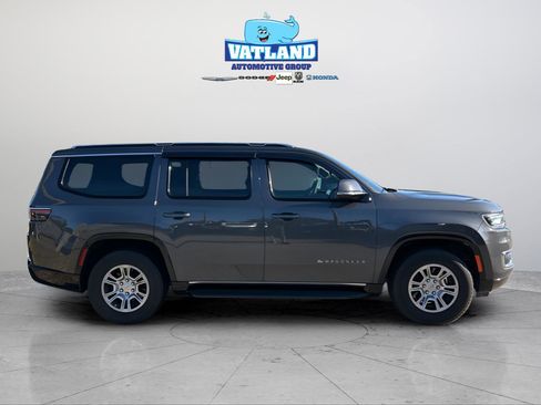 Used 2022 Jeep Wagoneer Series I image 6