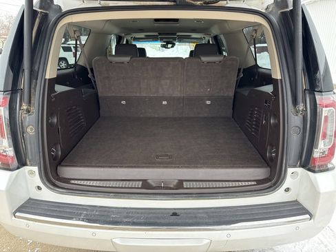 Used 2016 GMC Yukon XL Denali image 5