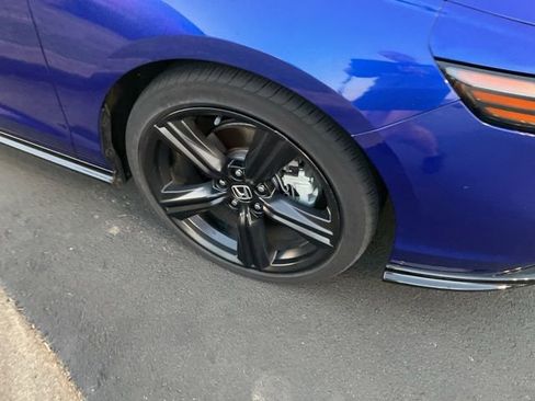 Used 2023 Honda Accord Sport image 3