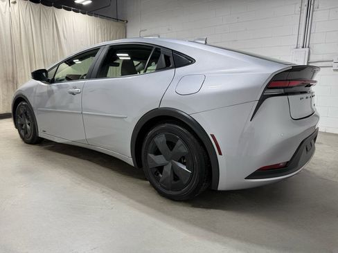 Used 2023 Toyota Prius LE w/ Protection Package #3 (TMS) AWD/4WD image 5
