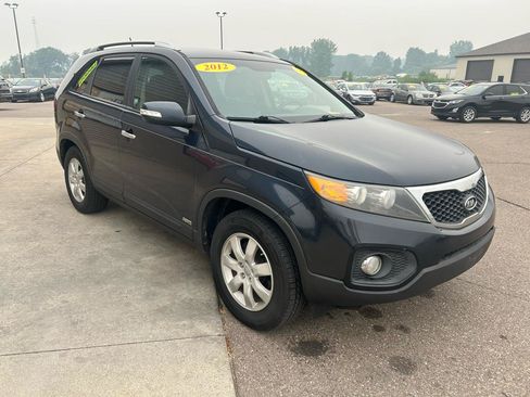 Used 2012 Kia Sorento LX w/ Convenience Pkg AWD/4WD image 3