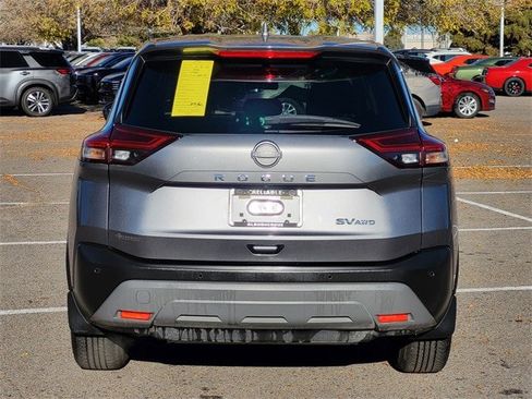Used 2023 Nissan Rogue SV image 5