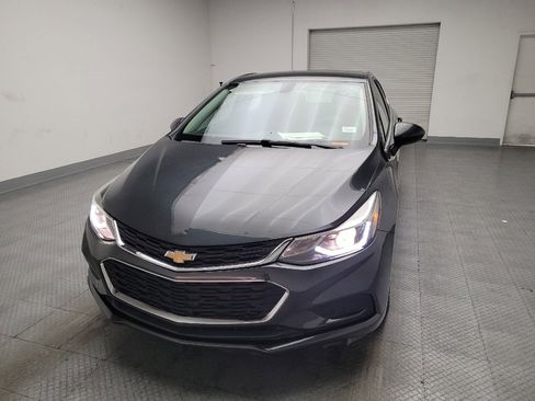 Used 2017 Chevrolet Cruze LT FWD image 15