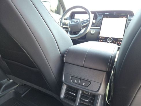 New 2026 GMC Terrain Elevation w/ Elevation Premium Package image 25