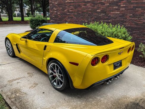 Used 2009 Chevrolet Corvette Z06 w/ Preferred Equipment Group RWD image 20