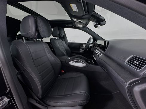 New 2026 Mercedes-Benz GLS 580 4MATIC image 31