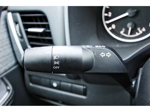 Certified 2023 Nissan Rogue SV image 13