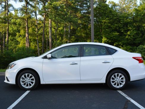 Used 2019 Nissan Sentra SV FWD image 8