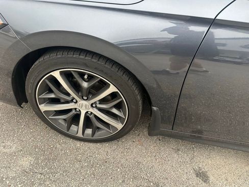 Used 2023 Honda Civic Touring image 10