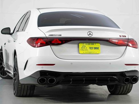 Used 2025 Mercedes-Benz E 53 AMG e 4MATIC Sedan image 6