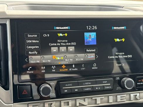 Used 2025 Nissan Frontier SV image 22