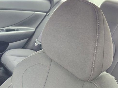 Certified 2025 Hyundai Elantra Sport FWD image 14