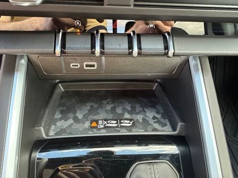 Used 2025 Chevrolet Colorado Trail Boss AWD/4WD image 29