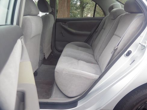 Used 2006 Toyota Corolla CE image 11