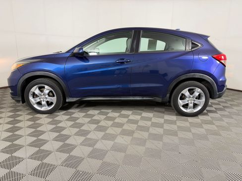 Used 2016 Honda HR-V EX-L image 2