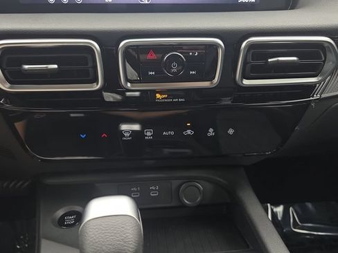 New 2026 Nissan Sentra SV w/ SV Convenience Package FWD image 25