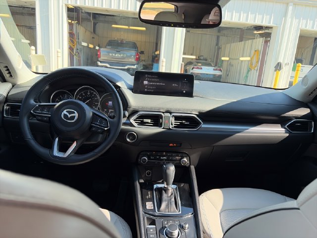 Used 2025 MAZDA CX-5 AWD 2.5 S w/ Preferred Package image 12