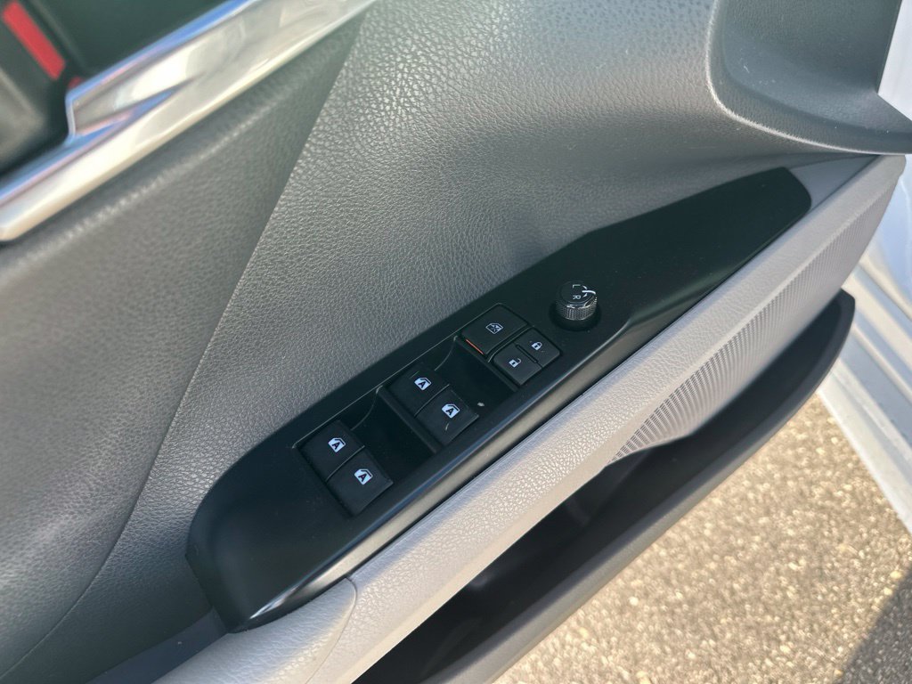 Used 2020 Toyota Camry SE FWD image 14