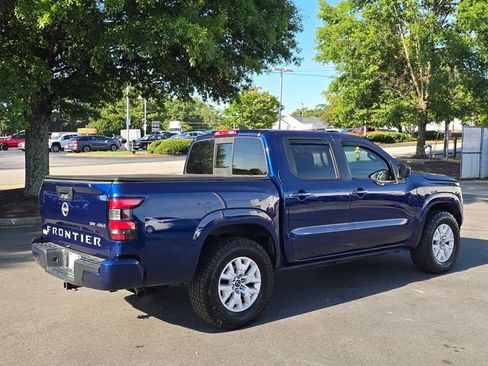 Certified 2022 Nissan Frontier SV AWD/4WD image 3