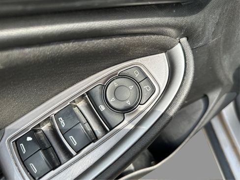 Used 2022 Chevrolet Malibu LT FWD image 23