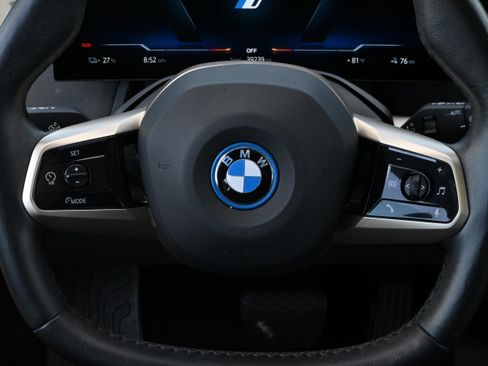 Certified 2023 BMW iX xDrive50 w/ Premium Package AWD/4WD image 32