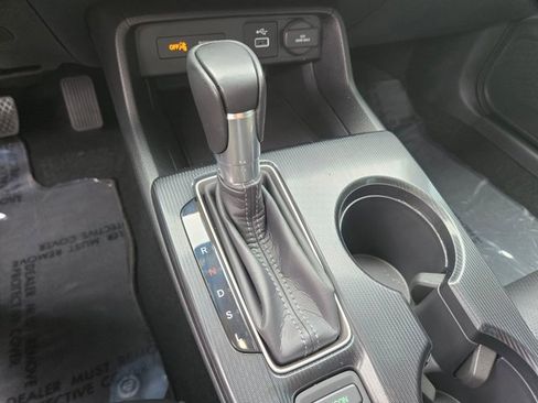 Certified 2024 Honda Civic EX-L image 19