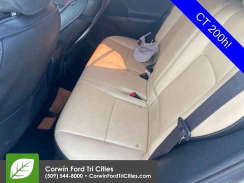 Used 2016 Lexus CT 200h w/ Accessory Package 2 FWD image 7