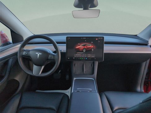 Used 2023 Tesla Model Y Long Range image 13