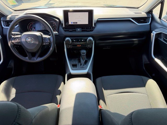 Used 2025 Toyota RAV4 LE AWD/4WD image 30