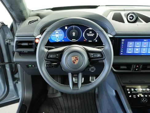 Certified 2025 Porsche Macan 4 Electric AWD/4WD image 13
