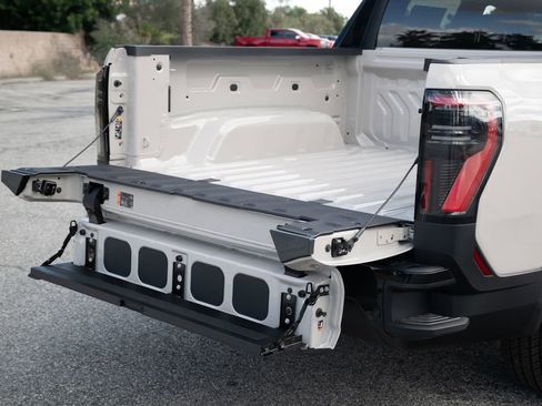 New 2026 GMC Sierra EV Elevation AWD/4WD image 15