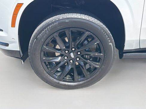 Certified 2025 Cadillac Escalade ESV Sport w/ Touring Package AWD/4WD image 45
