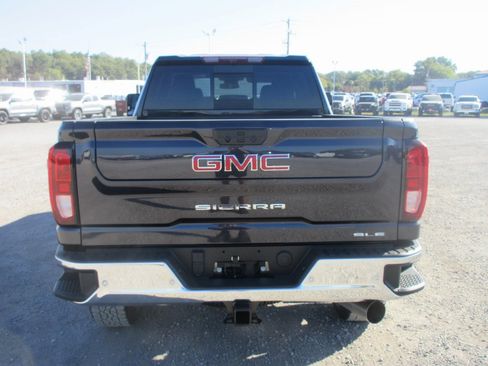 New 2026 GMC Sierra 2500 SLE w/ SLE Value Package; image 6